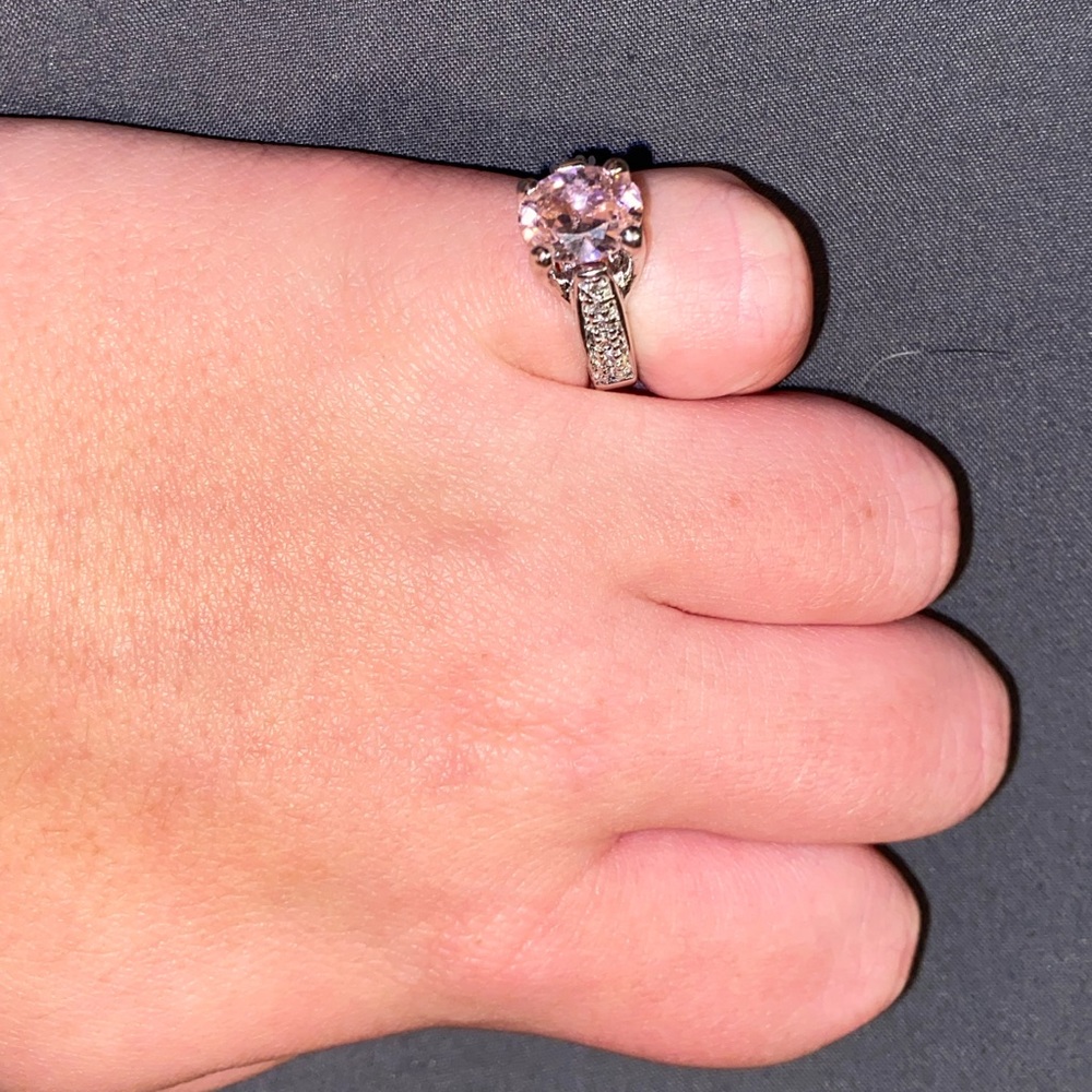 Ring - Picture 2 of 2